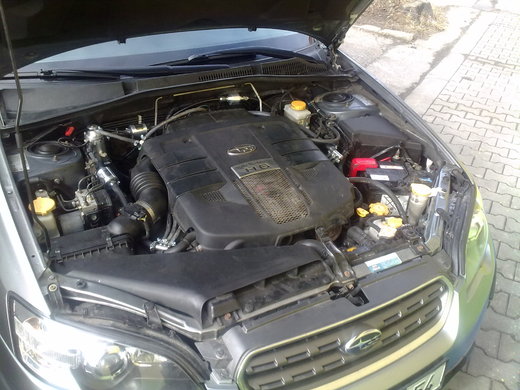 Subaru Outback (2).jpg